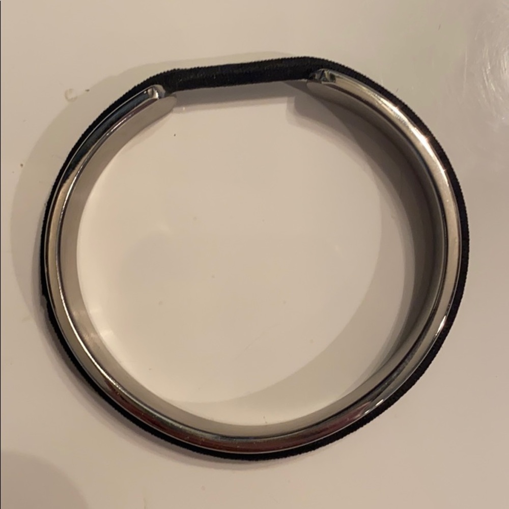 Hair binder bracelet